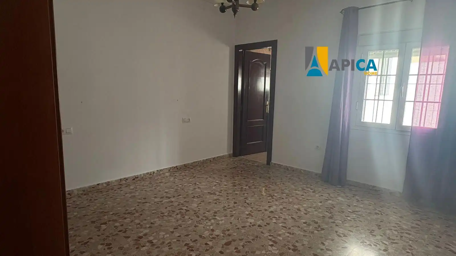 Haus oder Chalet zum Verkauf in Chiclana de la Frontera mit Terrasse und Möbliert