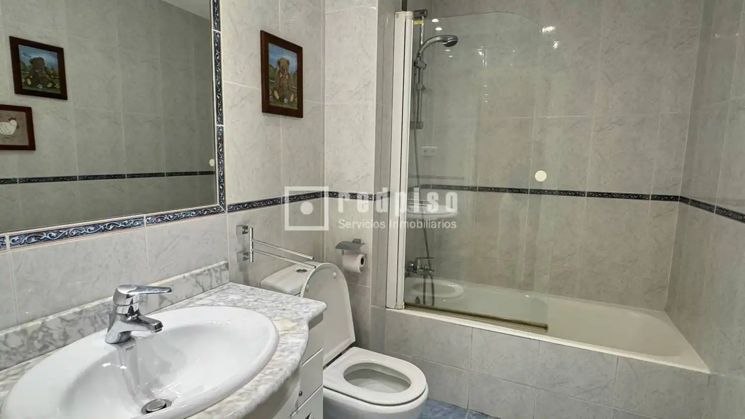 Badezimmer von Wohnung zur Miete in Madrid mit Klimaanlage, Heizung und Parkett