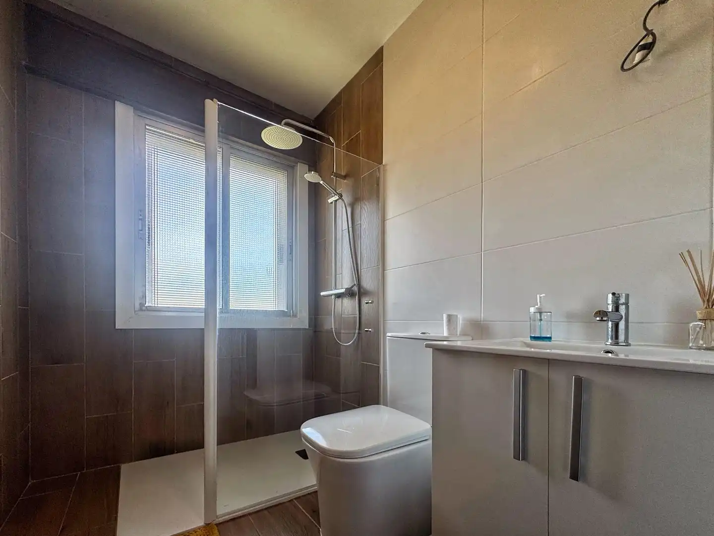 Baño de Casa o chalet en venta en Lalín con Calefacción, Jardín privado y Terraza