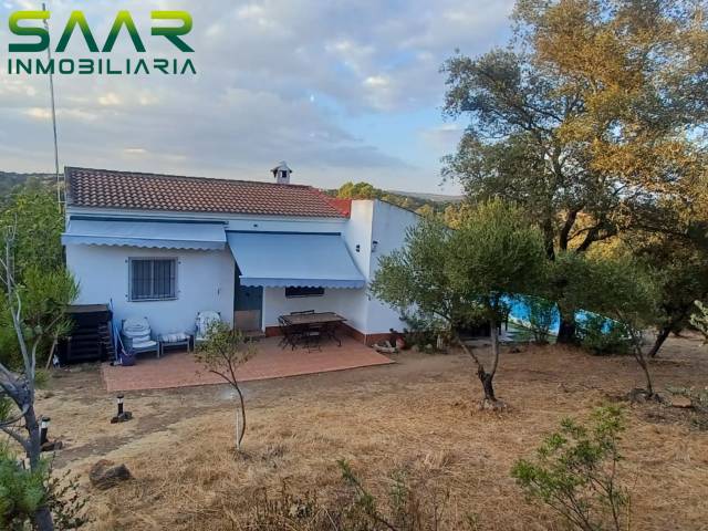 Casa-chalet en Venta en Castilblanco de los Arroyos