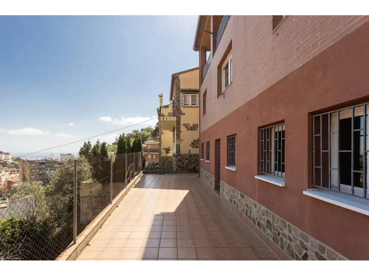 Exterior view of Houses for sale in Barcelona  with Air Conditioner, Heating and Terrace