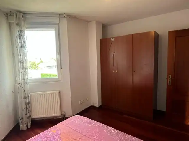 Bedroom of Flat for sale in Santa Cruz de Bezana  with Heating, Furnished and Oven