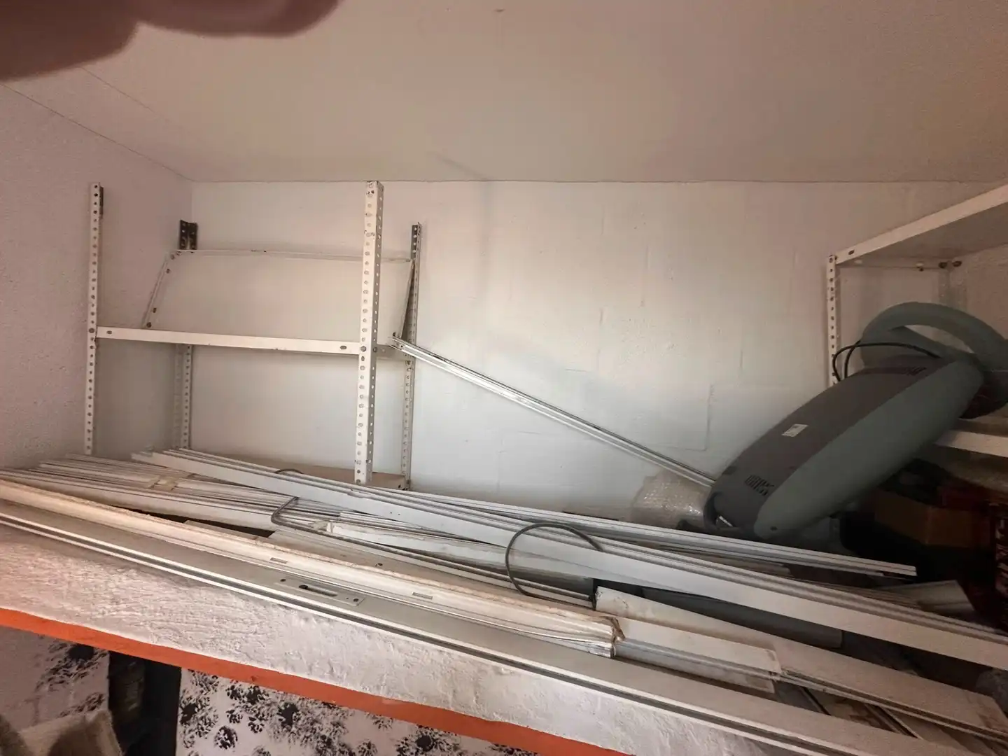 Parking of Storage room for sale in San Fernando