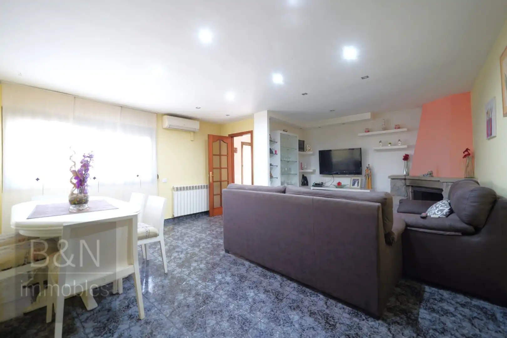 Sala d'estar de Casa o xalet en venda en Vacarisses amb Aire condicionat, Calefacció i Terrassa