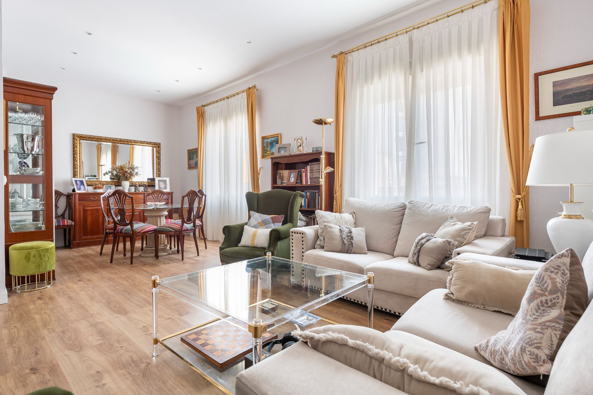 Living room of Flat for sale in  Madrid Capital  with Heating and Storage room