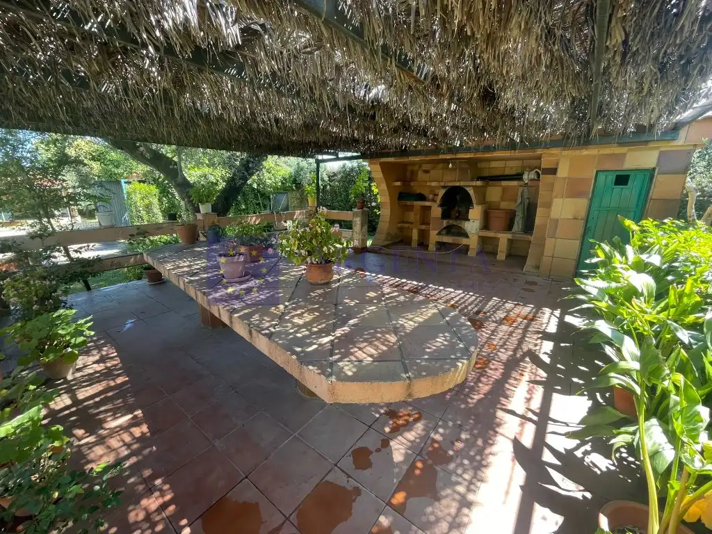 Casa rústica amb piscina en venda a Calle Descubrimiento De America, imagen 4