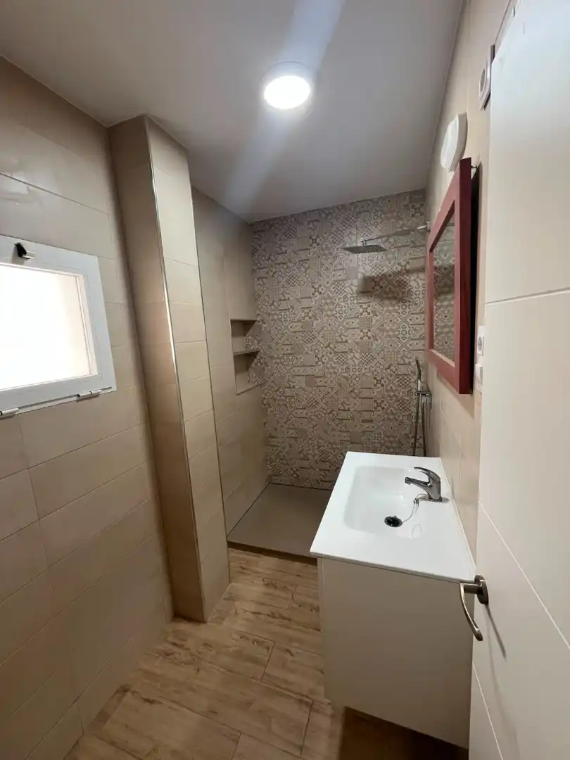 Bathroom of Flat for sale in Andújar  with Furnished, TV and Balcony