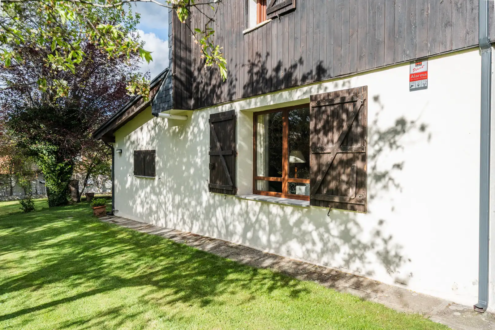 Exterior view of Houses for sale in El Espinar  with Heating, Private garden and Terrace