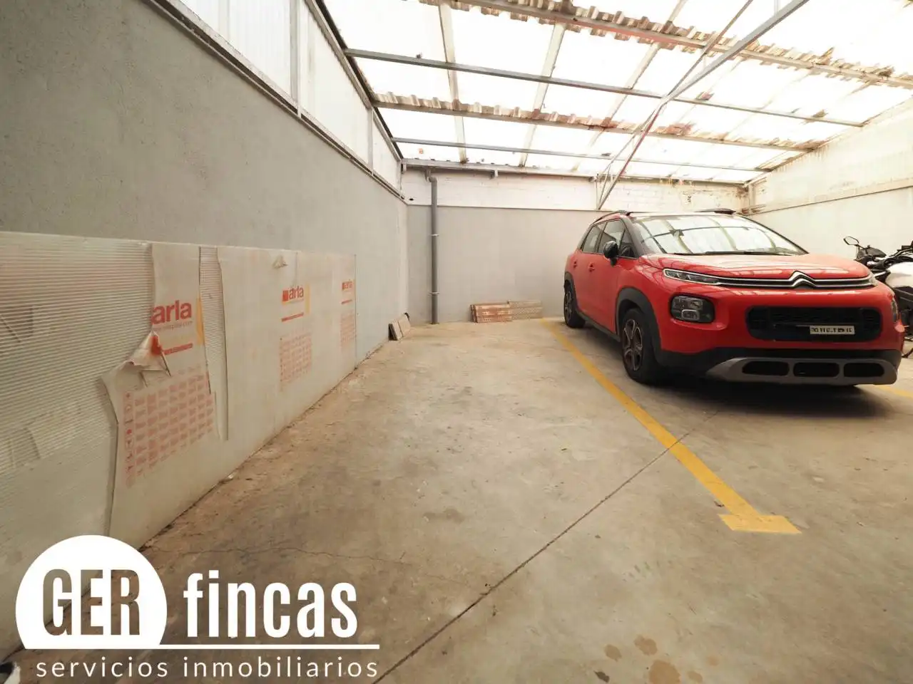 Parking de Piso en venta en Terrassa con Aire acondicionado, Parquet y Terraza