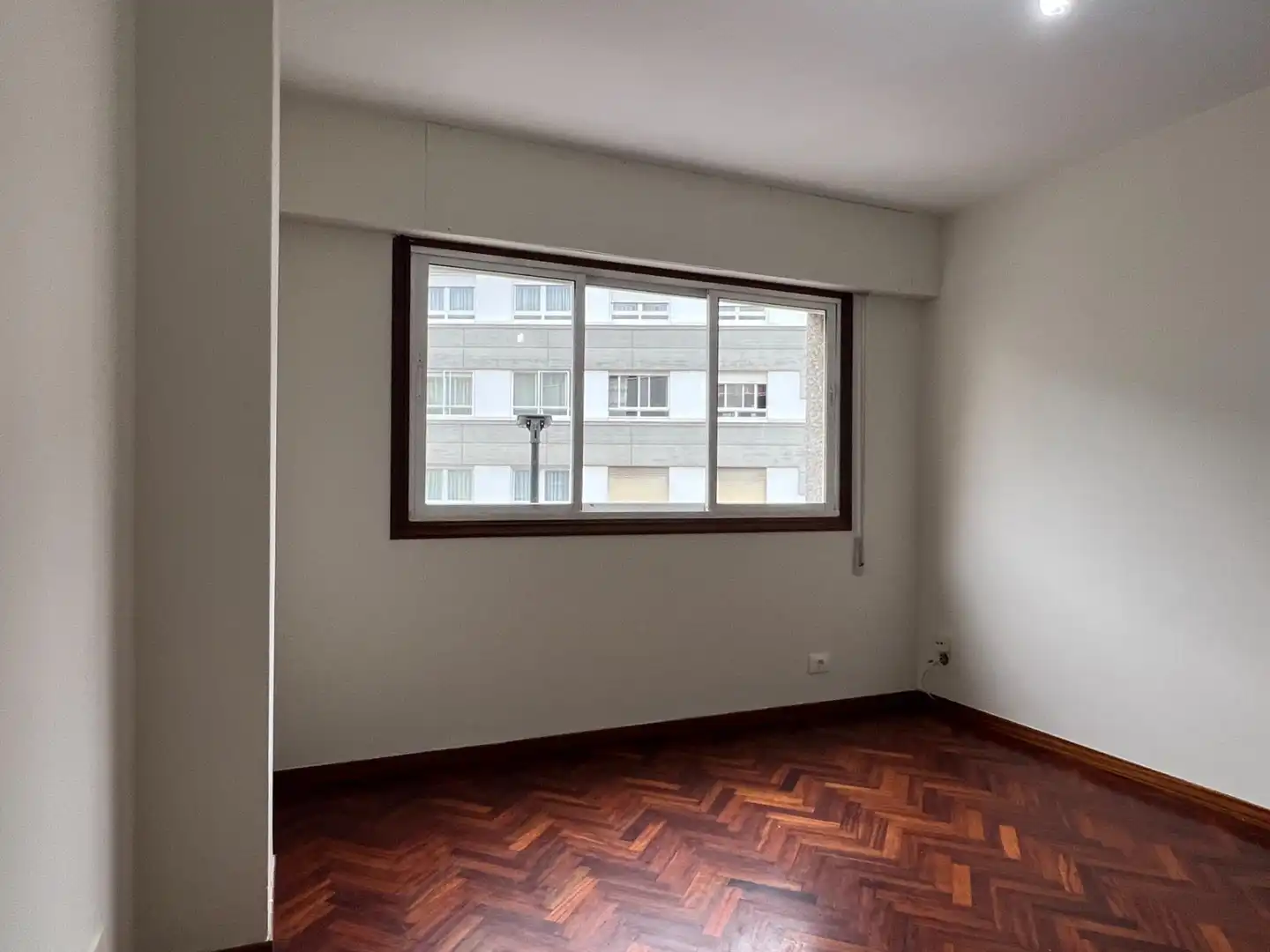 Dormitori de Pis de lloguer en Cambre  amb Parquet i Traster