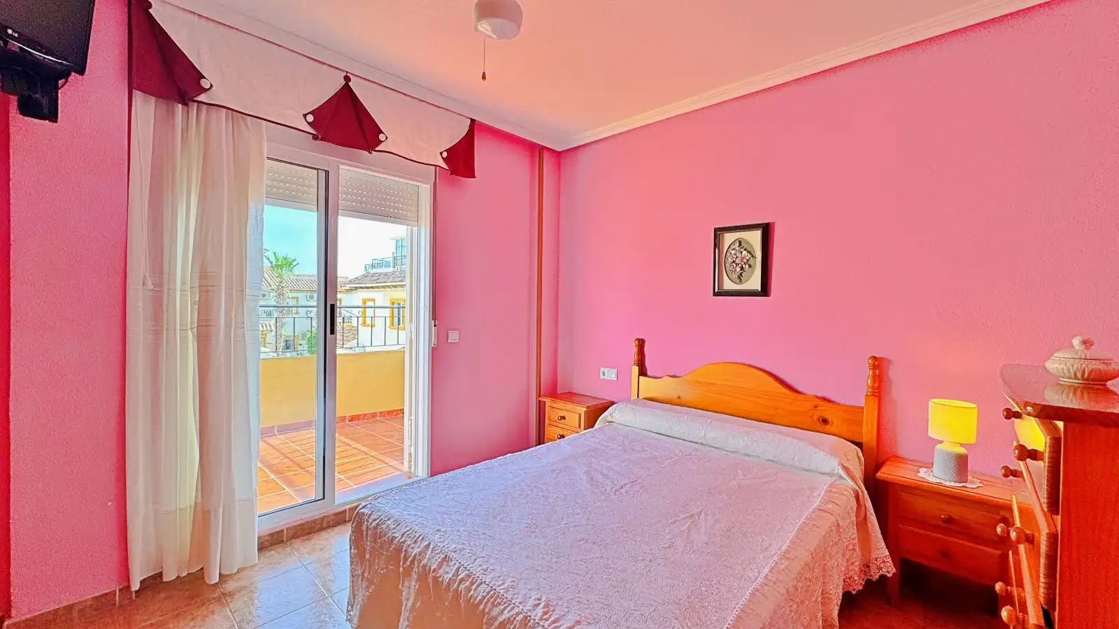 Habitación de Casa o chalet en venta en Orihuela con Aire acondicionado, Calefacción y Jardín privado