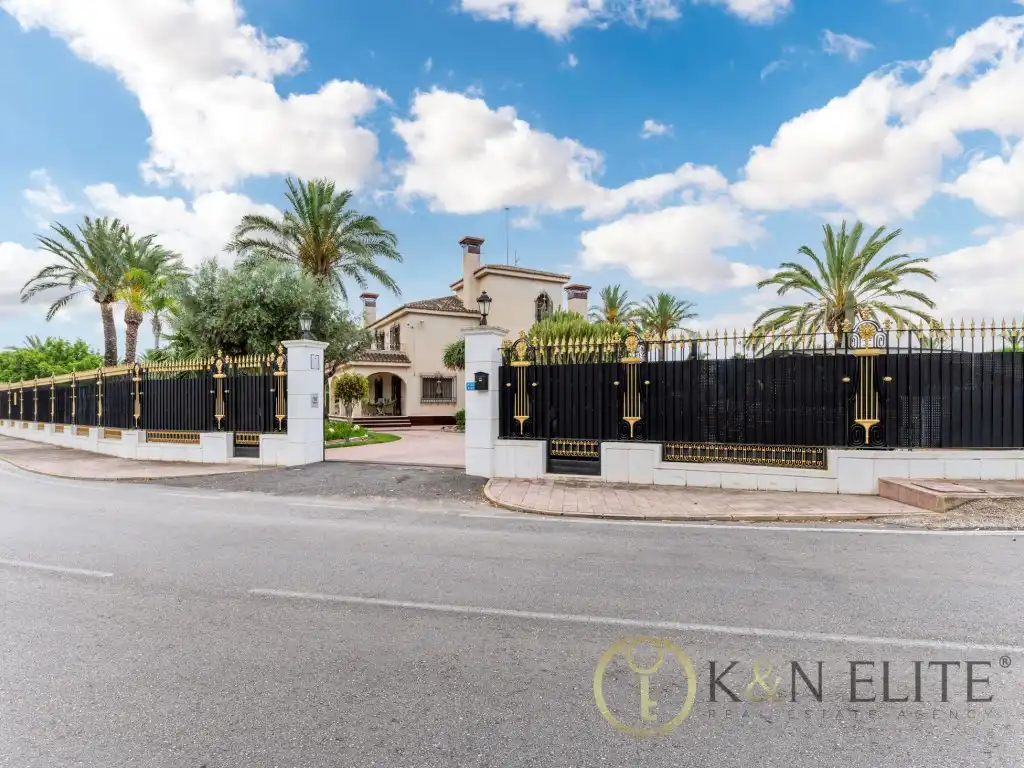 Casa con piscina en venta en Partida Alzabaras Alto, imagen 6