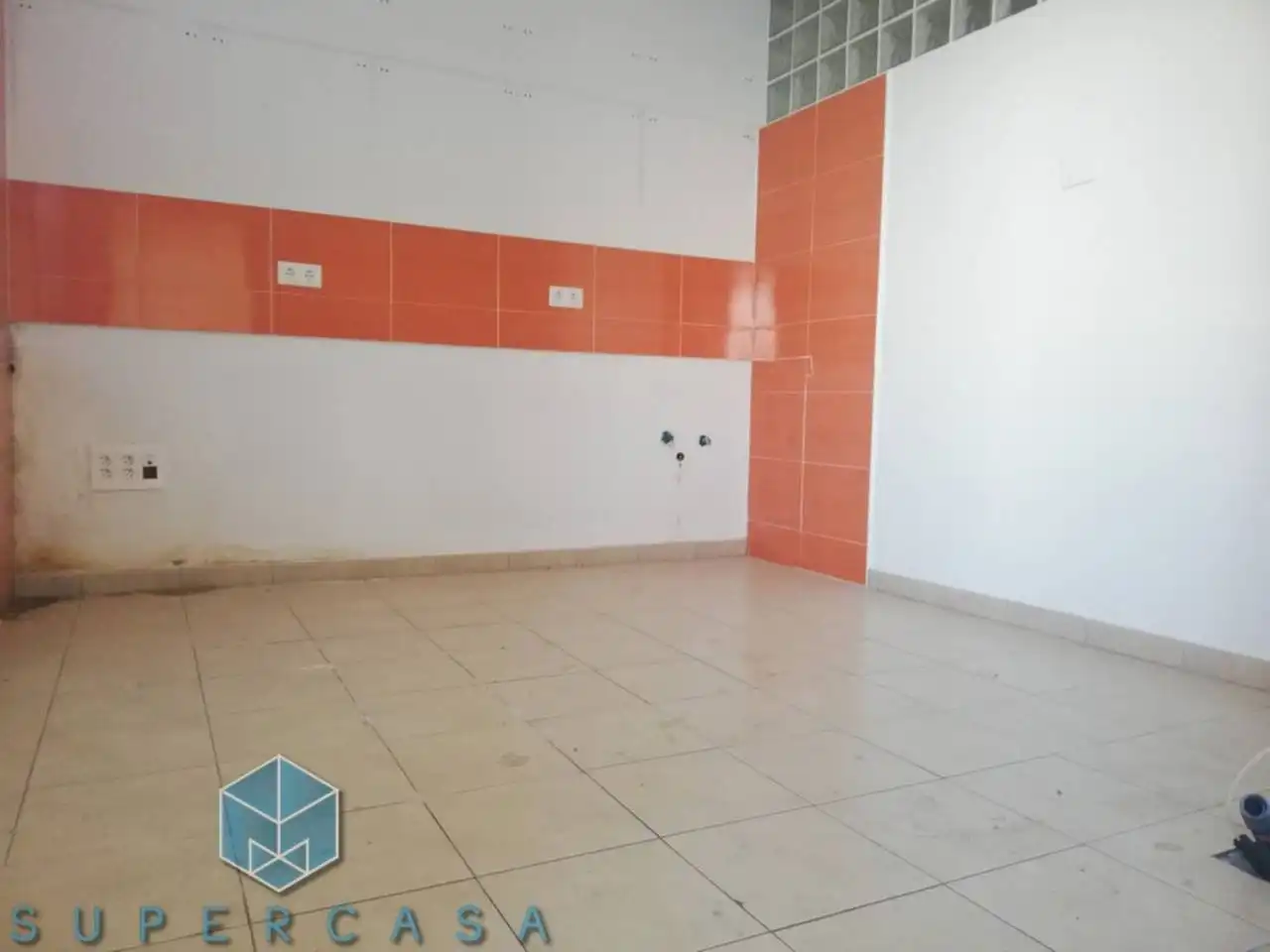 Business premises for sale in Avenida Madrid, imagen 4