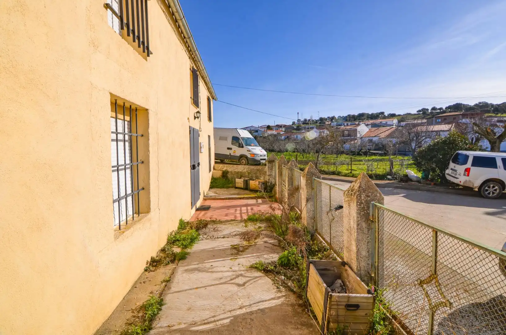 Houses for sale in Frades de la Sierra