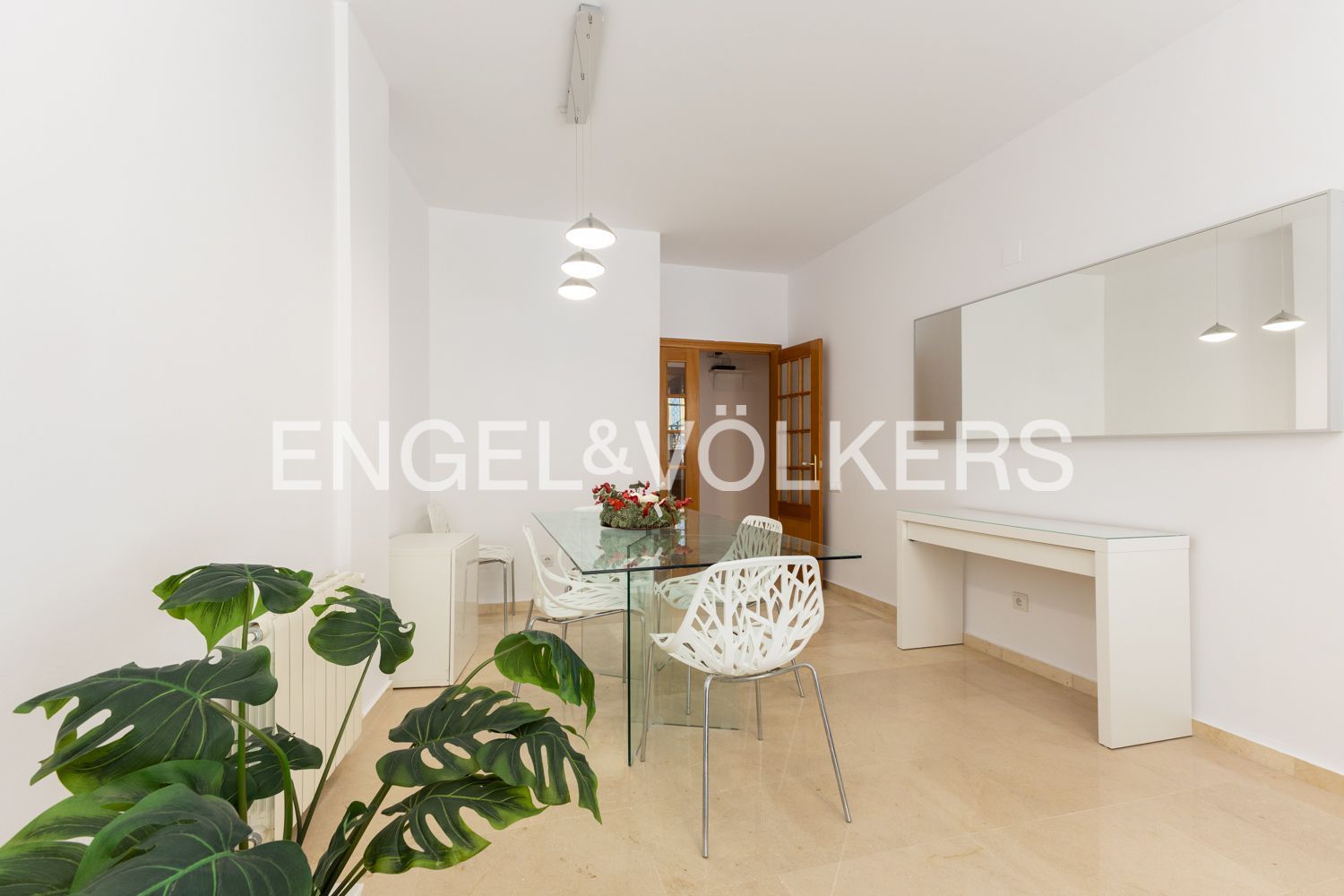 Dining room of Flat to rent in  Valencia Capital  with Heating, Storage room and Furnished