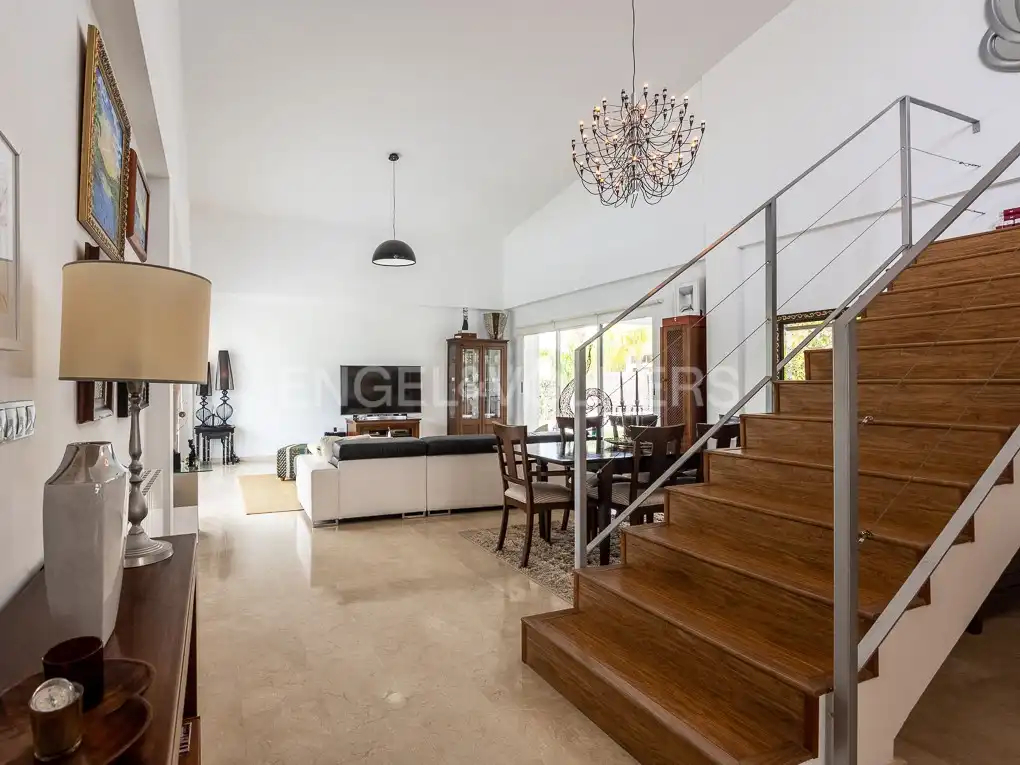 Sala d'estar de Casa o xalet de lloguer en Bétera amb Aire condicionat, Calefacció i Jardí privat