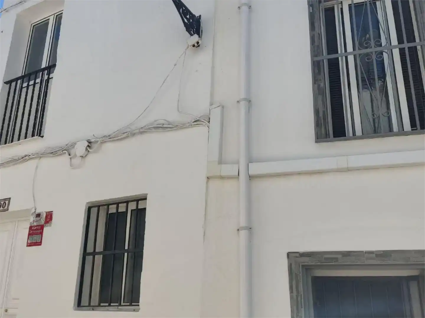 Vista exterior de Casa adosada en venda en Pruna amb Balcó