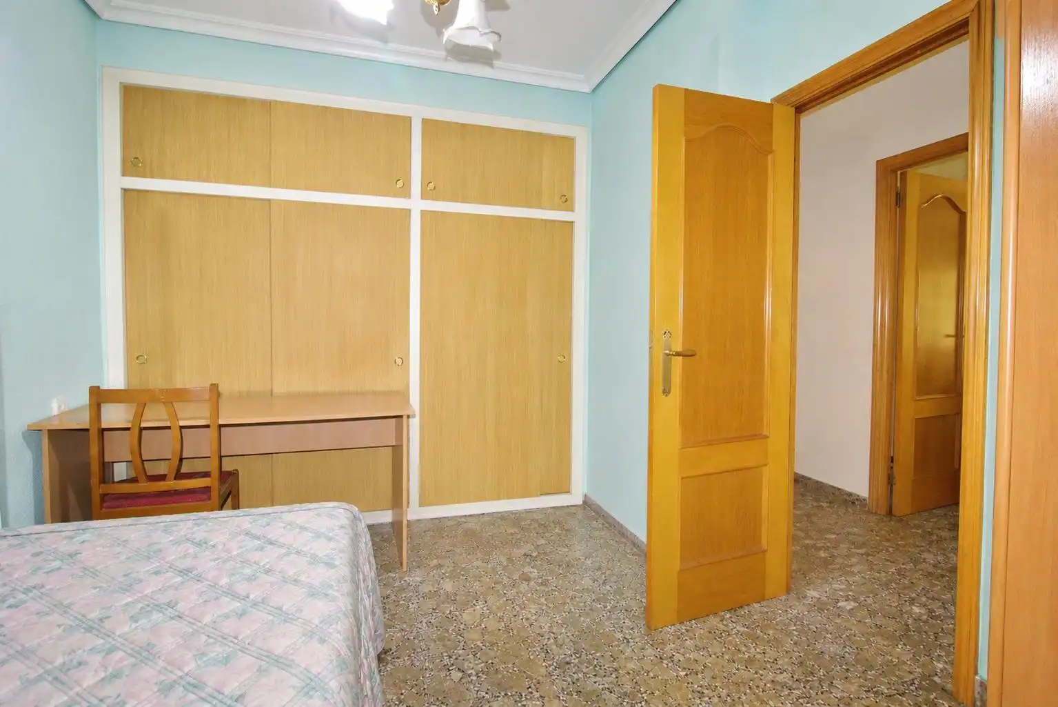 Habitación de Casa o chalet en venta en Elche / Elx con Jardín privado y Alarma