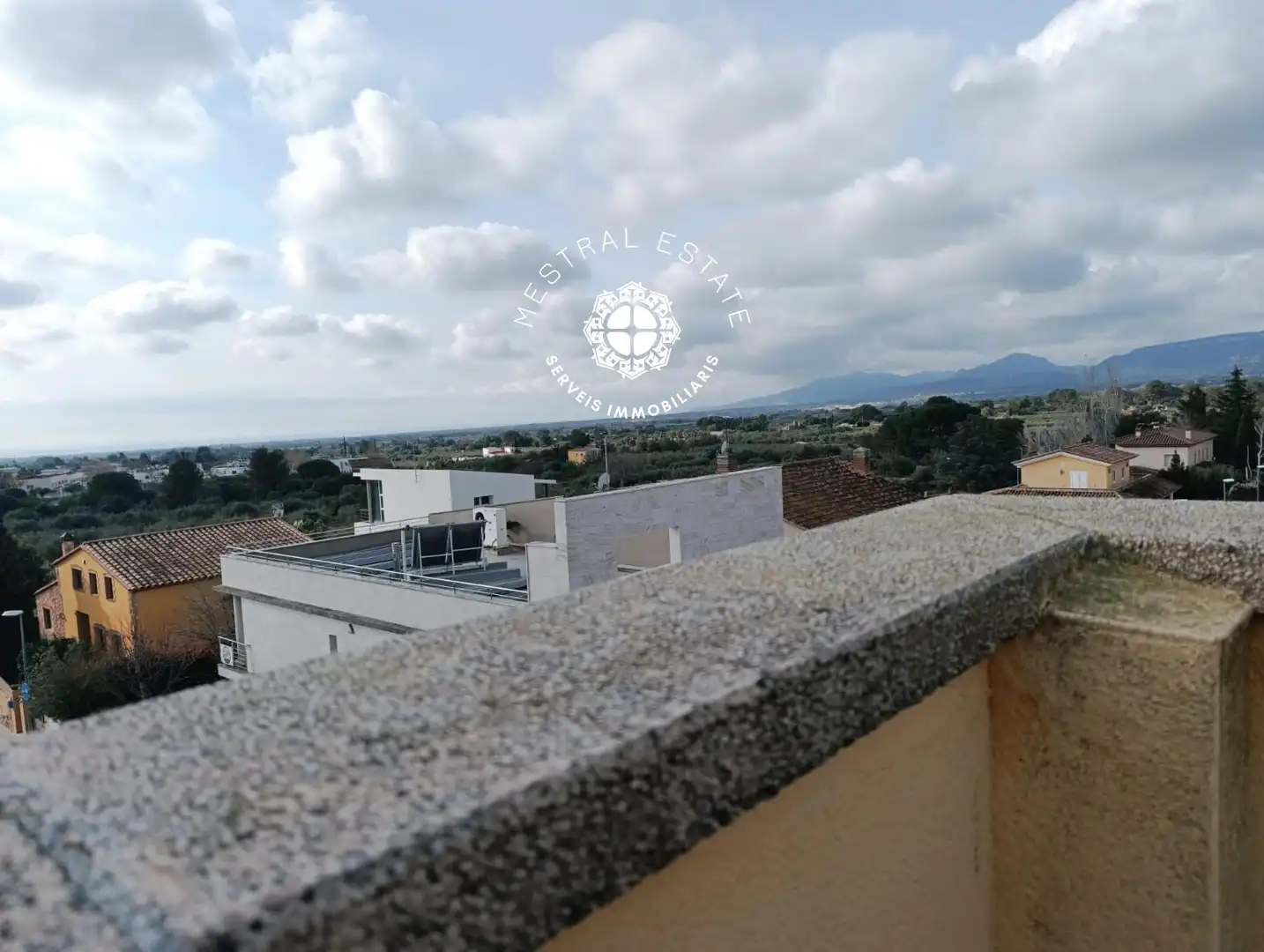 Terrassa de Pis en venda en Montbrió del Camp amb Calefacció, Terrassa i Traster