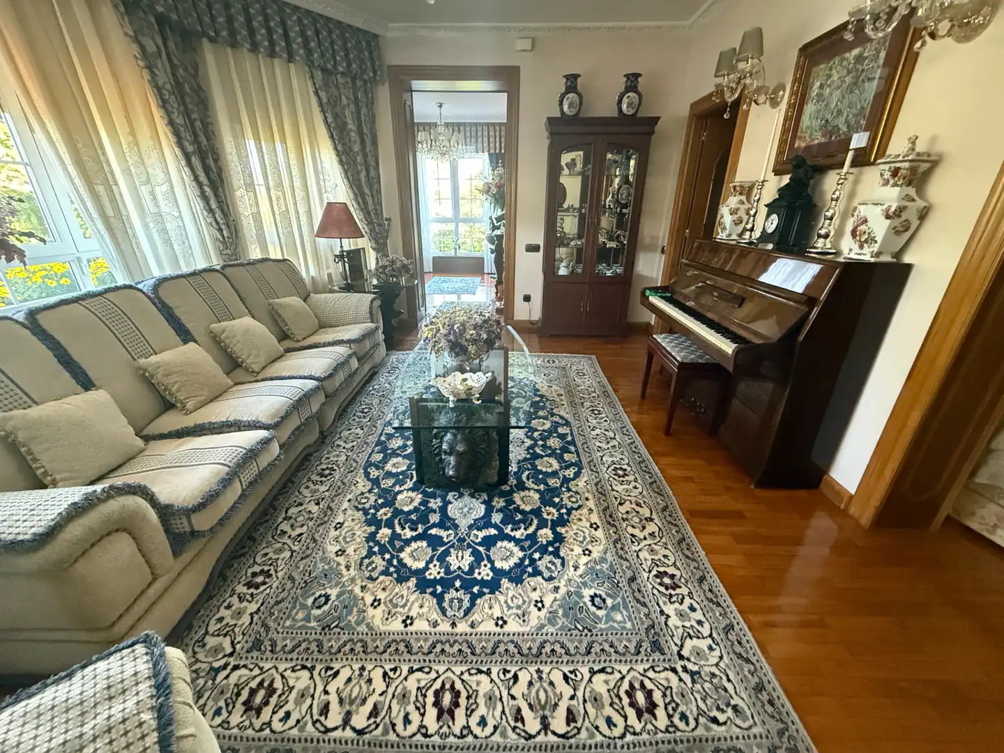 Sala de estar de Casa o chalet en venta en Castrillón con Calefacción, Jardín privado y Piscina