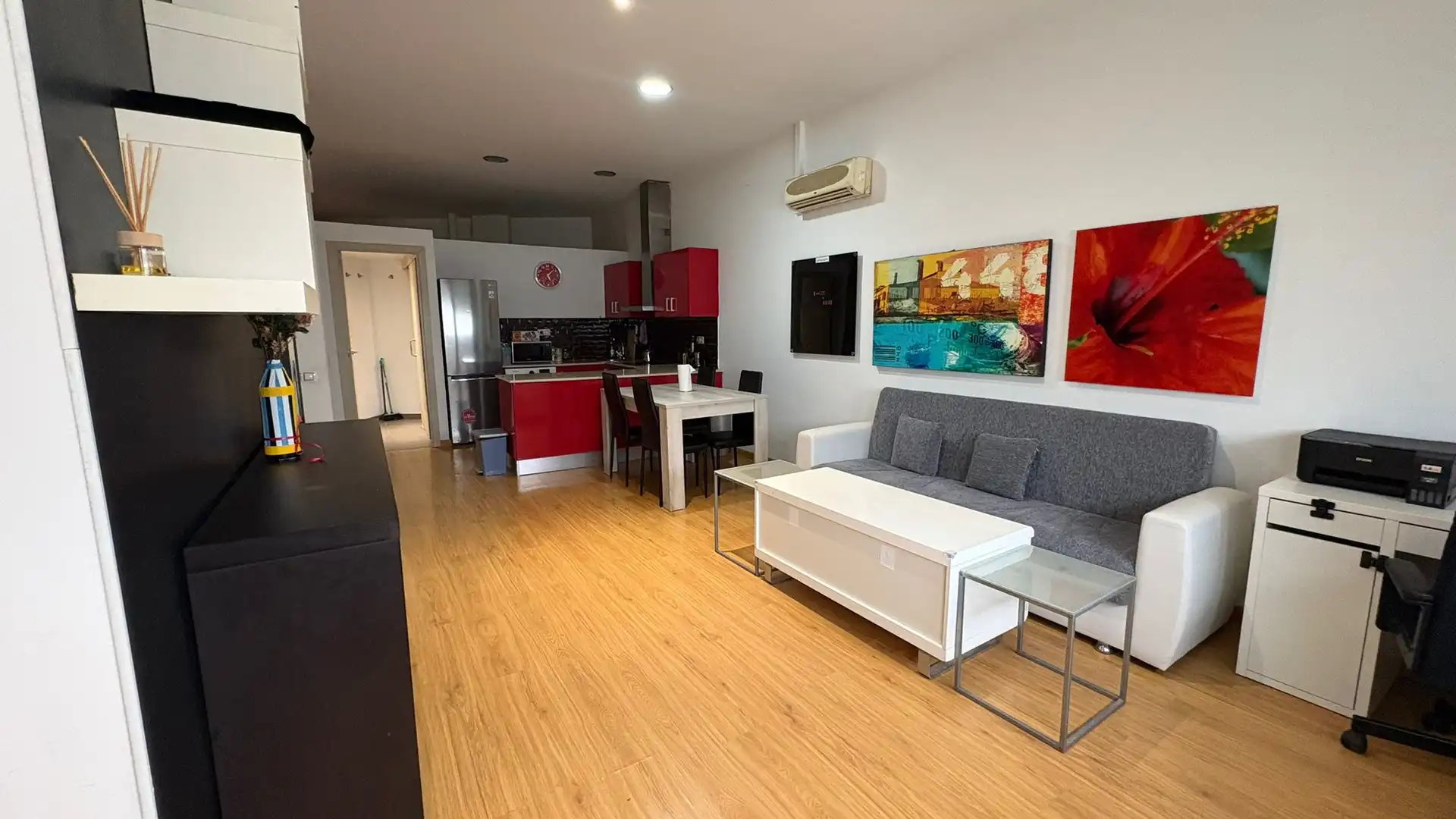 Living room of Planta baja for sale in L'Hospitalet de Llobregat