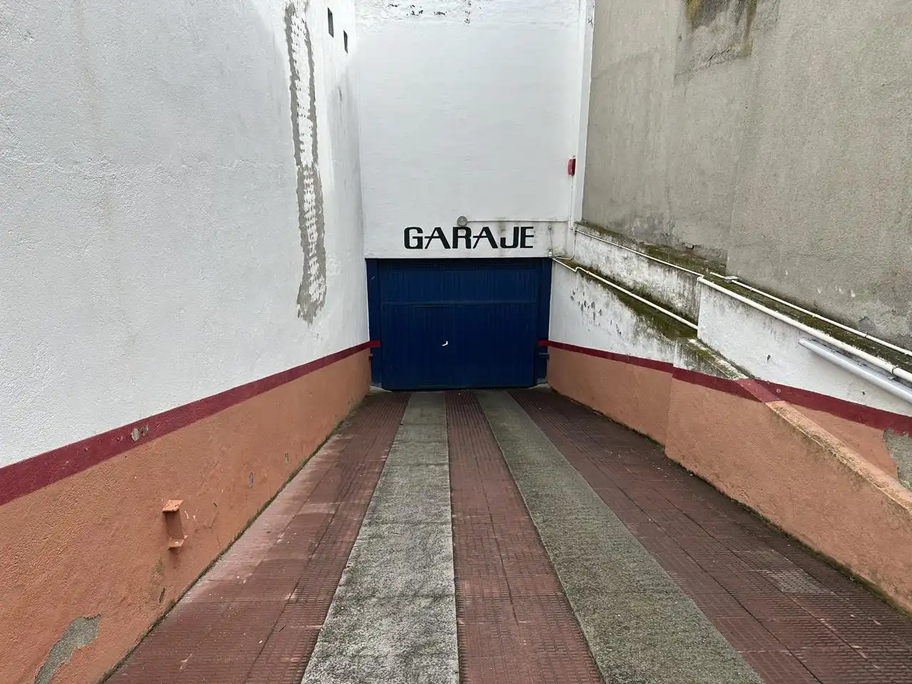 Parkplatz von Garage zum Verkauf in Navalcarnero