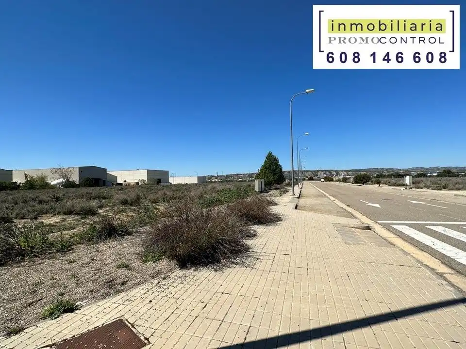Terreni e lotti in vendita a Zuera