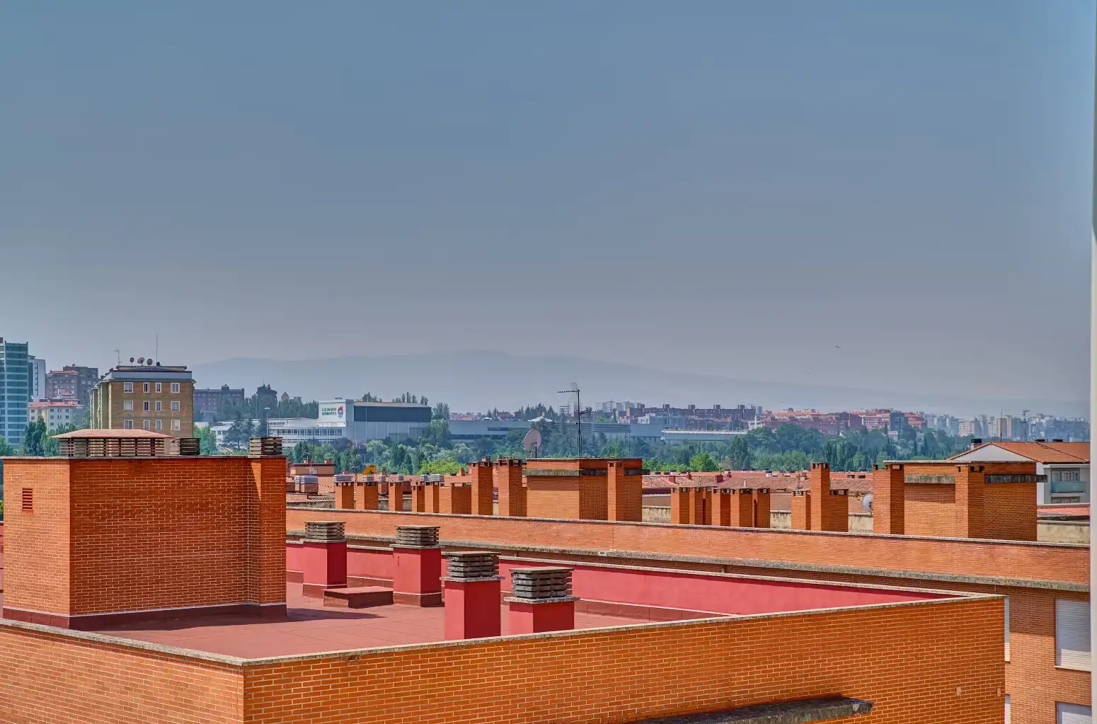 Vista exterior de Piso en venta en  Pamplona / Iruña con Calefacción y Trastero