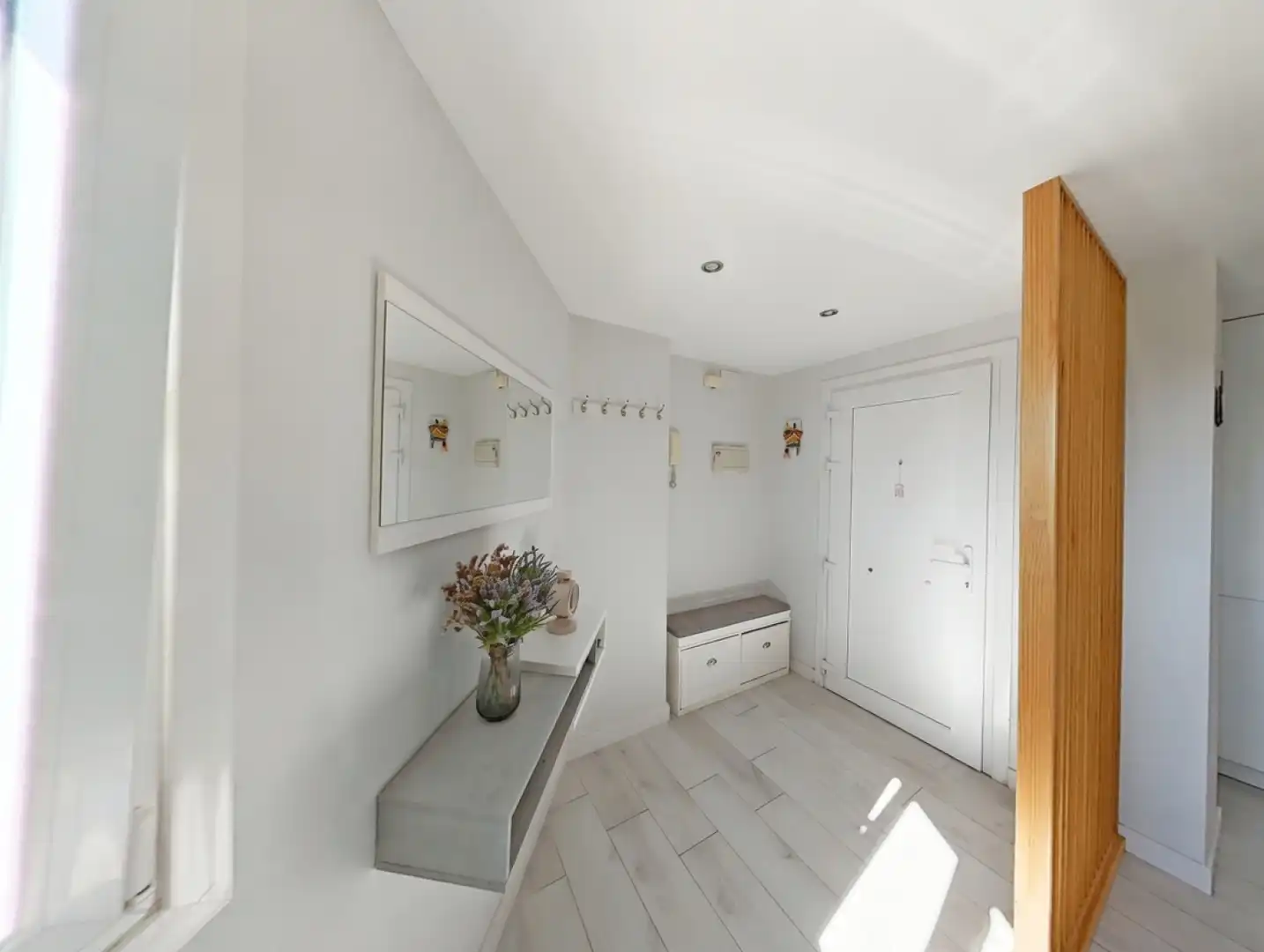 Wohnung zum Verkauf in Málaga mit Klimaanlage, Privatgarten und Terrasse