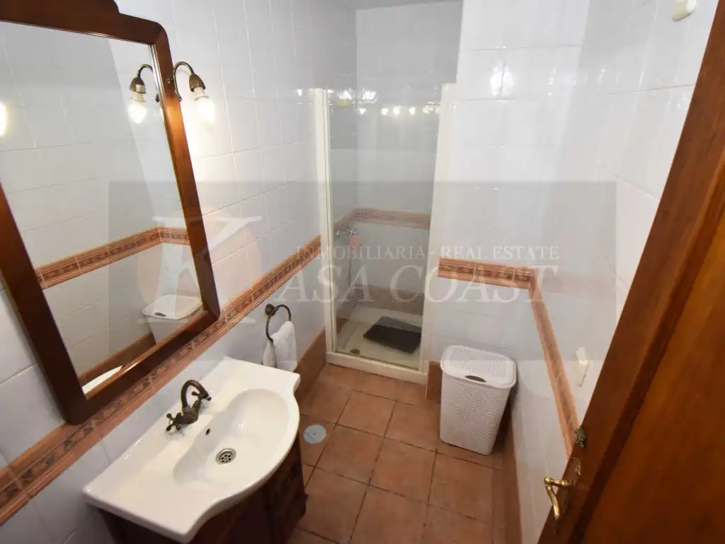 Bany de Casa o xalet en venda en Mijas amb Aire condicionat, Jardí privat i Terrassa