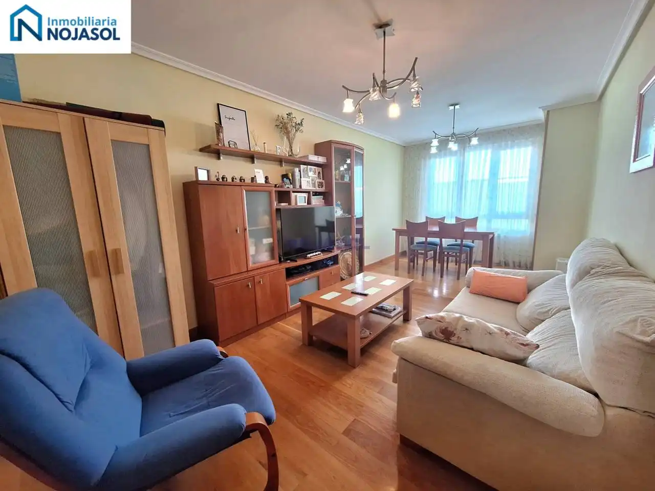 Living room of Apartments for sale in Santoña  with Heating, Parquet flooring and Furnished