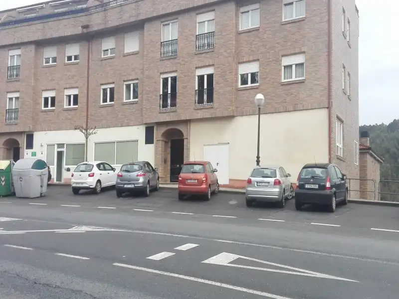 Local comercial en venta en Av. Alcalde Manuel Platas Varela, Arteijo, La Coruña, España