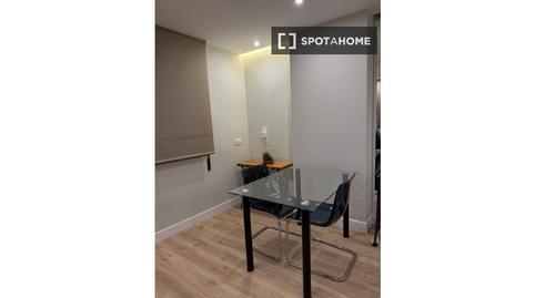 Foto 3 de Apartament per a compartir a Castillejos - Cuzco,  Madrid Capital