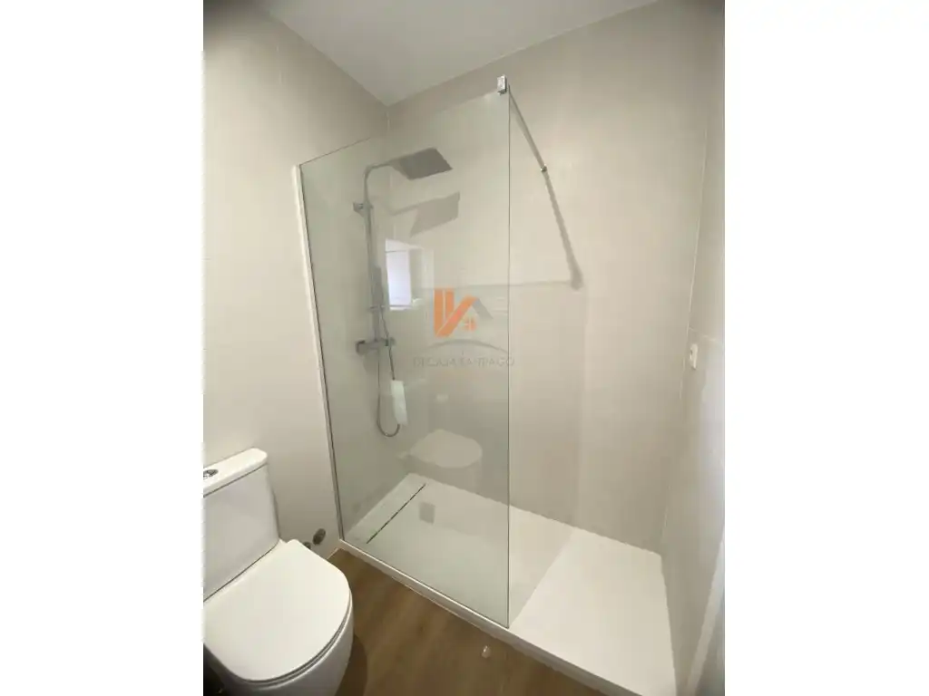 Badezimmer von Loft zur Miete in Santiago de Compostela  mit Möbliert