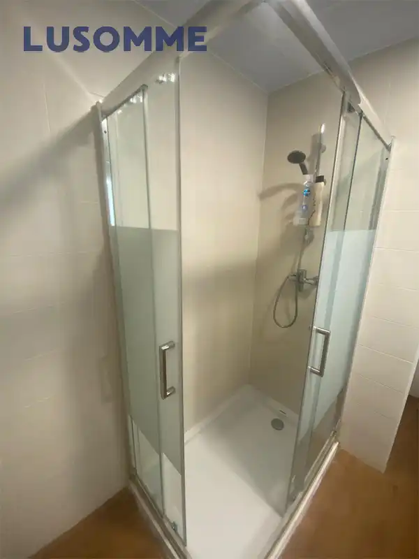 Baño de Planta baja en venta en Valencia con Aire acondicionado y Horno