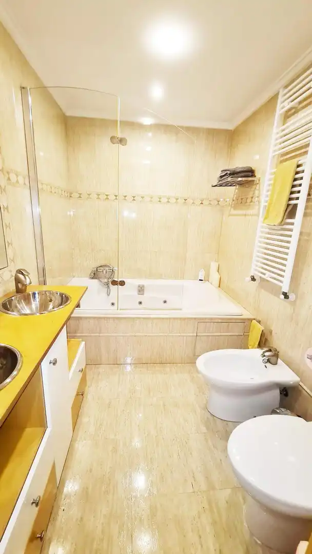 Baño de Piso en venta en Petrer con Aire acondicionado, Calefacción y Terraza