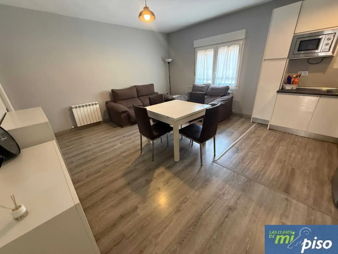 Sala de estar de Piso de alquiler en Valladolid con Calefacción, Parquet y Amueblado