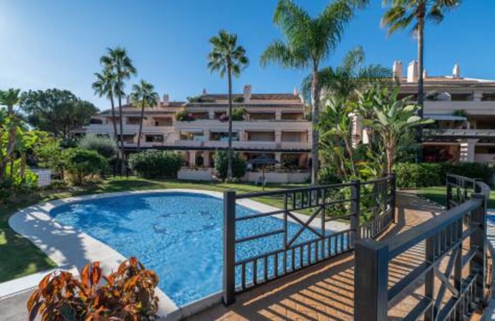 Garden of Apartment for sale in Marbella  with Air Conditioner, Terrace and Swimming Pool