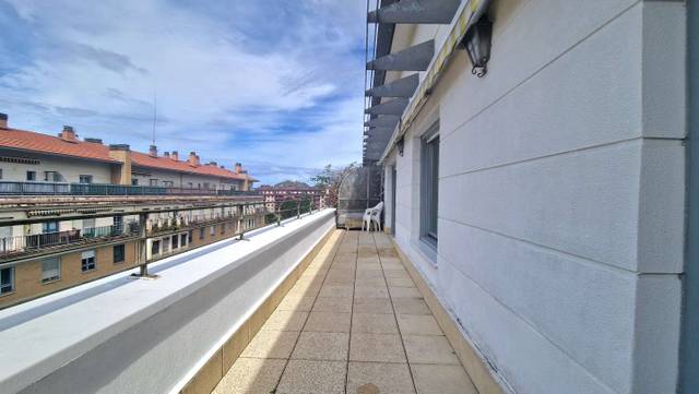 Piso en Alquiler en Oihenart Kalea en Antiguo