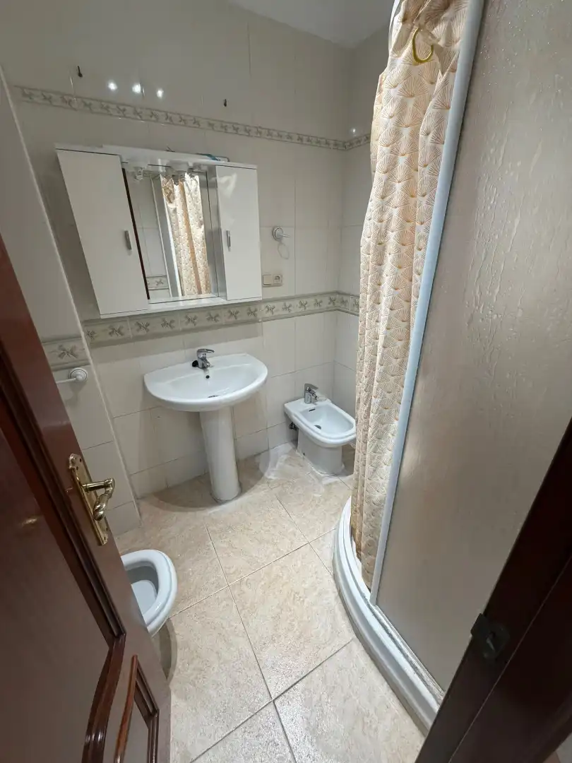 Bathroom of Flat for sale in Marbella  with Private garden, Terrace and Oven