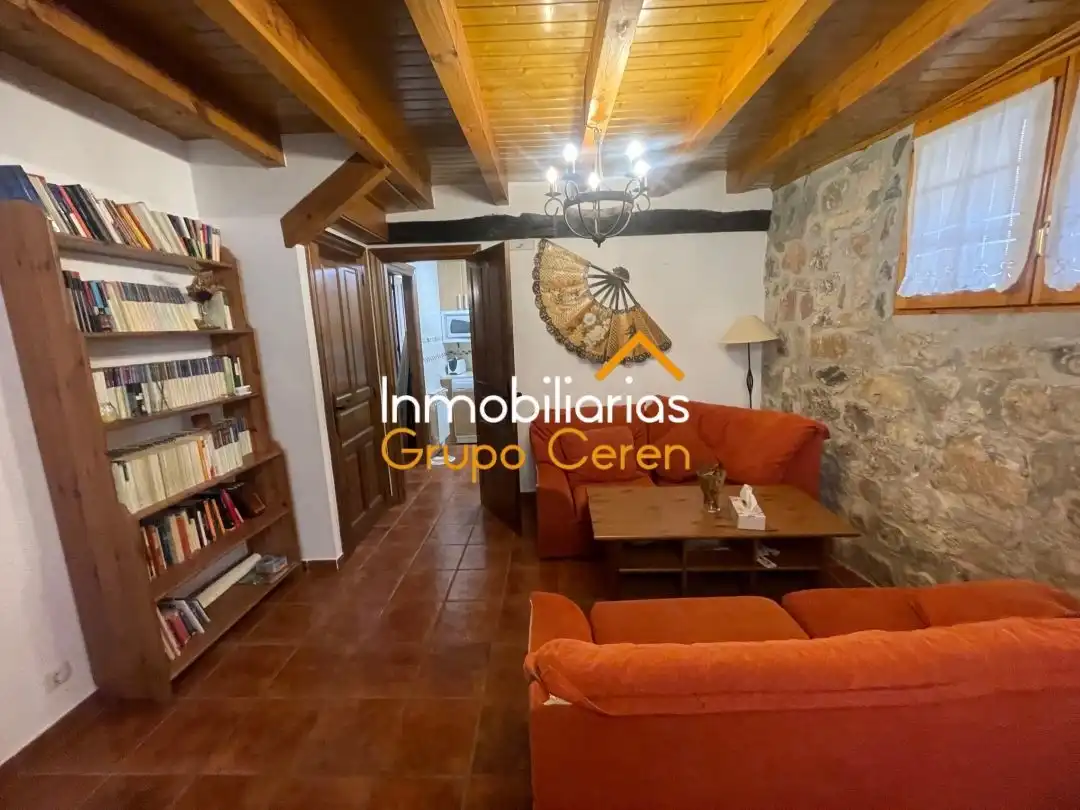 Houses for sale in Santa Cruz del Valle Urbión