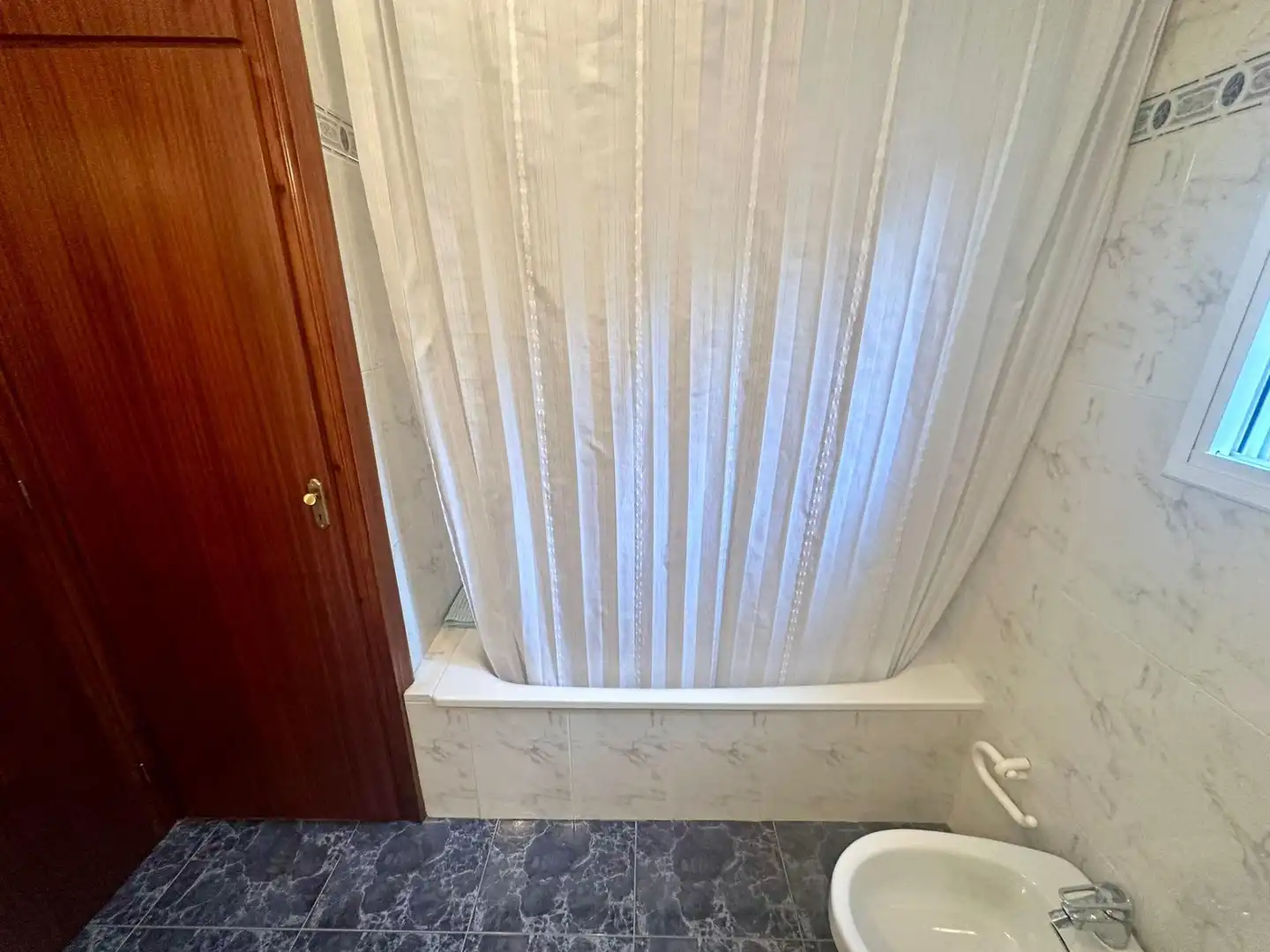 Bathroom of Houses for sale in El Vendrell  with Private garden, Terrace and Storage room