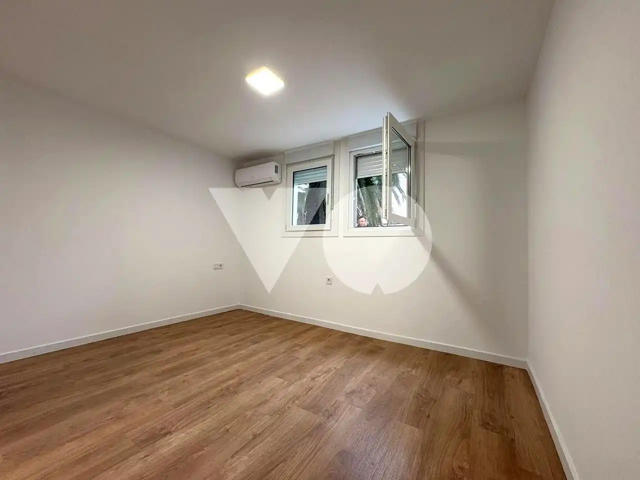 Ground floor for sale in Ciudad Lineal