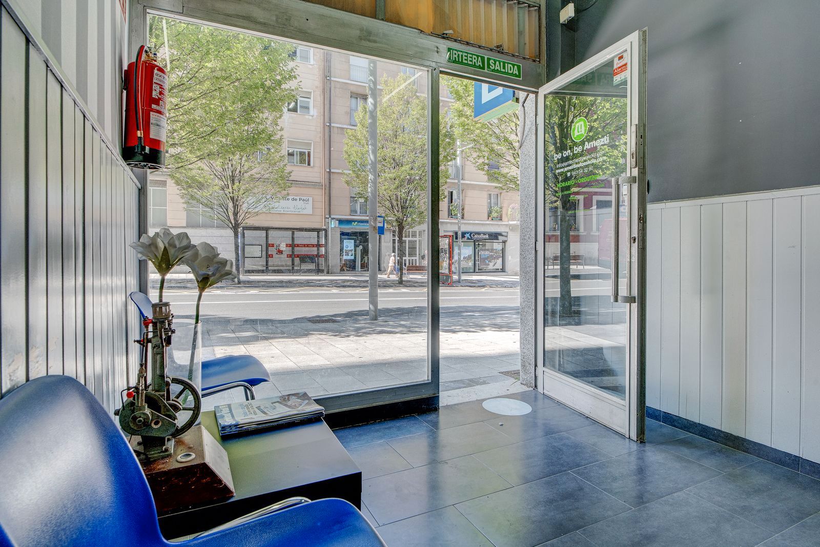 Premises for sale in Irun   with Furnished