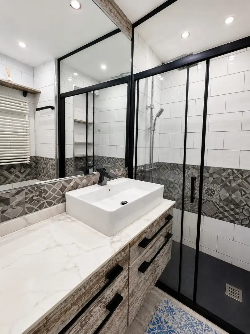 Bathroom of Flat for sale in El Prat de Llobregat  with Air Conditioner, Heating and Terrace