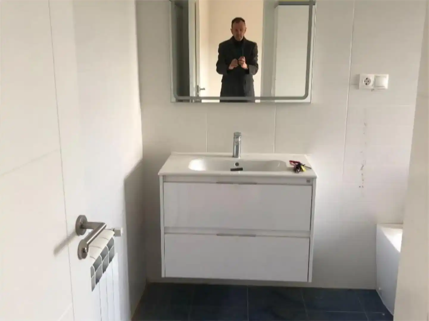 Bany de Pis en venda en Ribadeo amb Parquet, Traster i Balcó