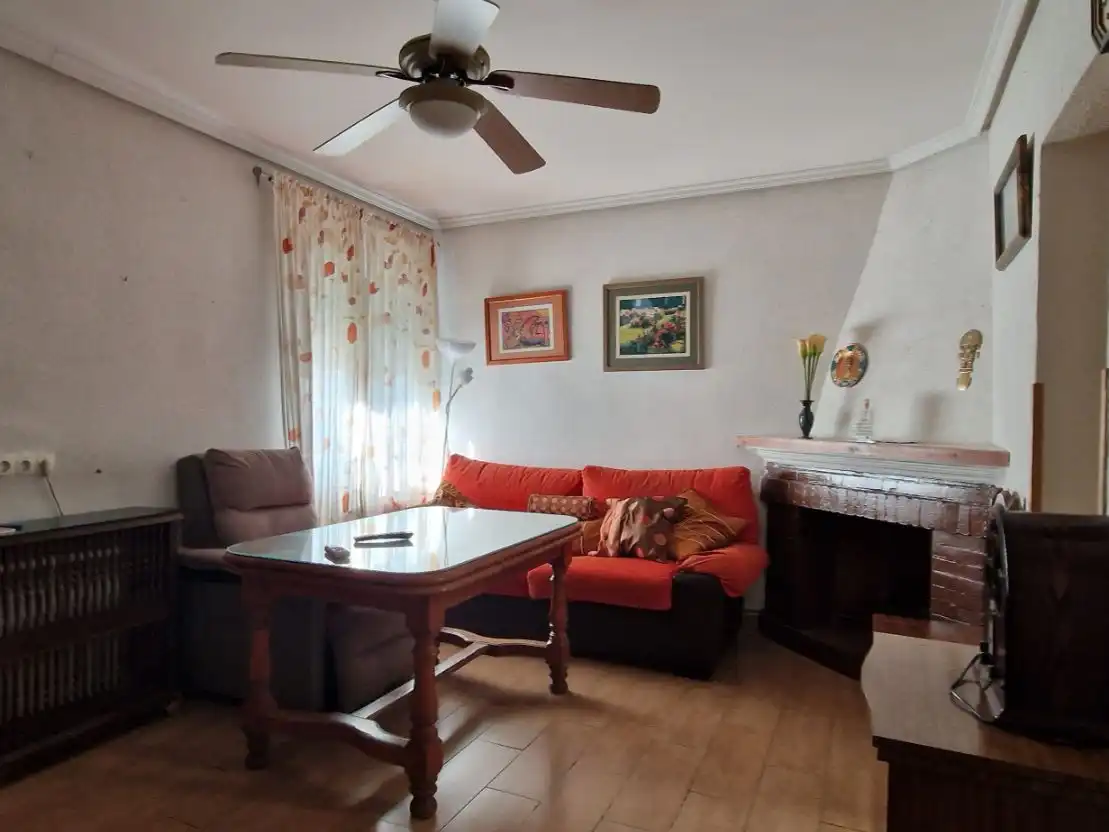 Sala d'estar de Casa o xalet en venda en Prado de Somosaguas - La Finca