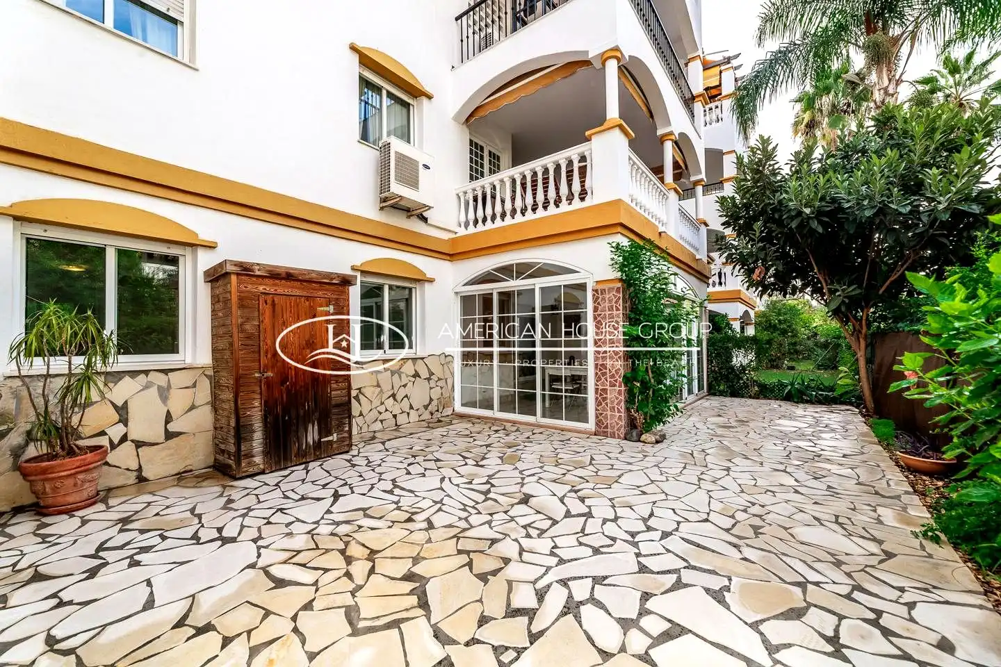 Home with pool for sale in Nueva Andalucía, imagen 2