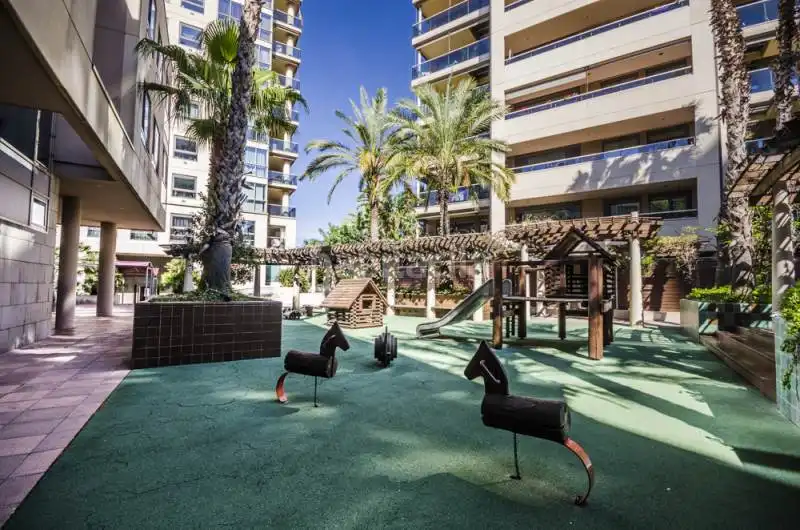Exterior view of Flat for rent in Barcelona  with Air Conditioner, Terrace and Furnished