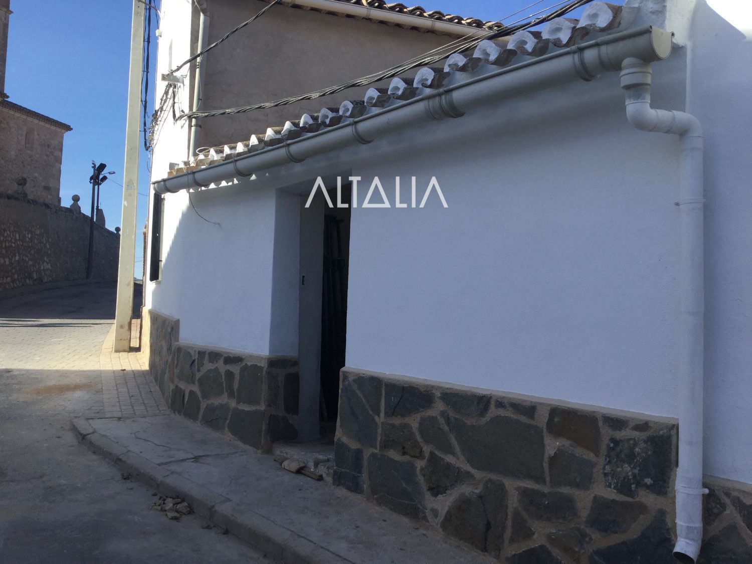 Exterior view of Houses for sale in La Almarcha 
